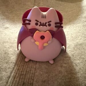Pusheen Vampurr